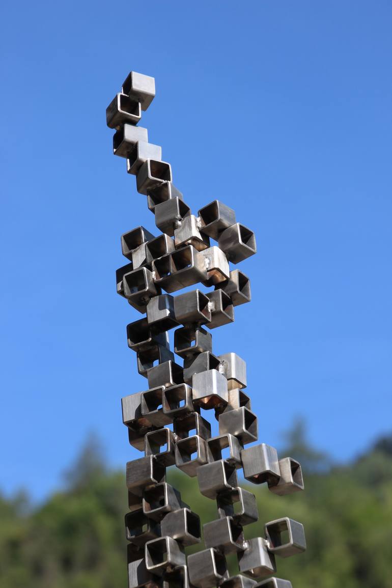 Original Contemporary People Sculpture by Manfred Hellweger