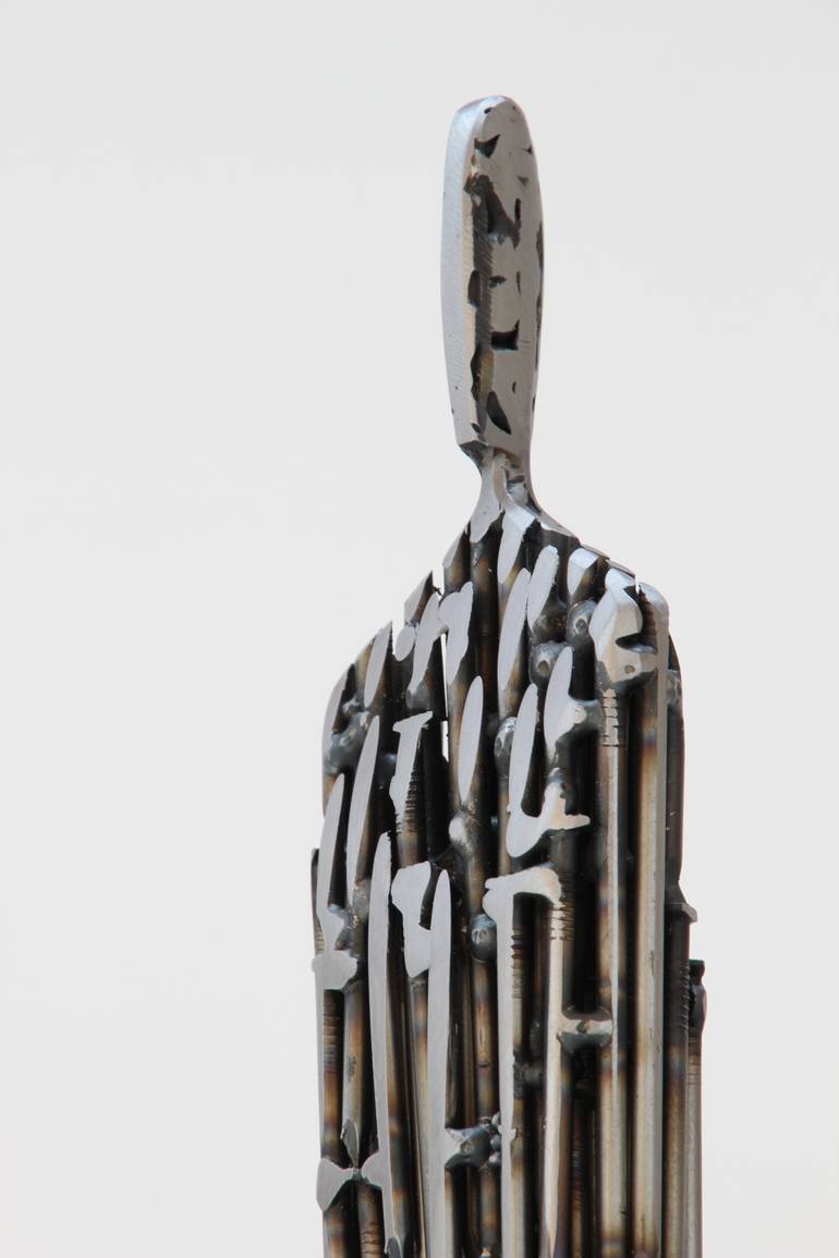 Original Figurative People Sculpture by Manfred Hellweger