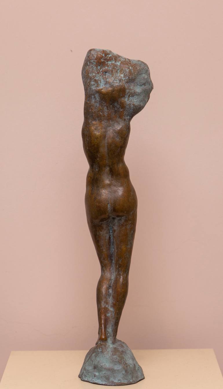 Original Figurative Women Sculpture by Sasun Margaryan