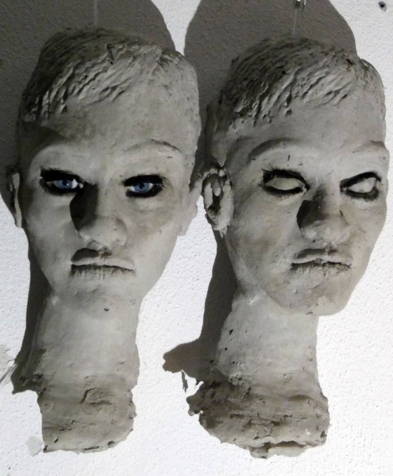 Original Figurative Women Sculpture by Reinhard Riedel