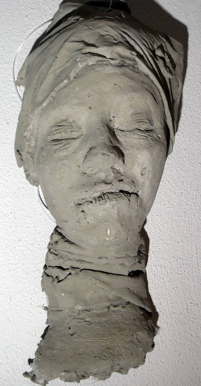 Original Abstract Women Sculpture by Reinhard Riedel