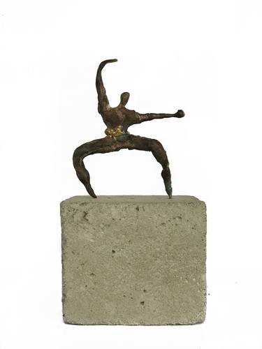 Limited edition 20 Bronze Handcrafted Fight Club Sculpture Series - I thumb