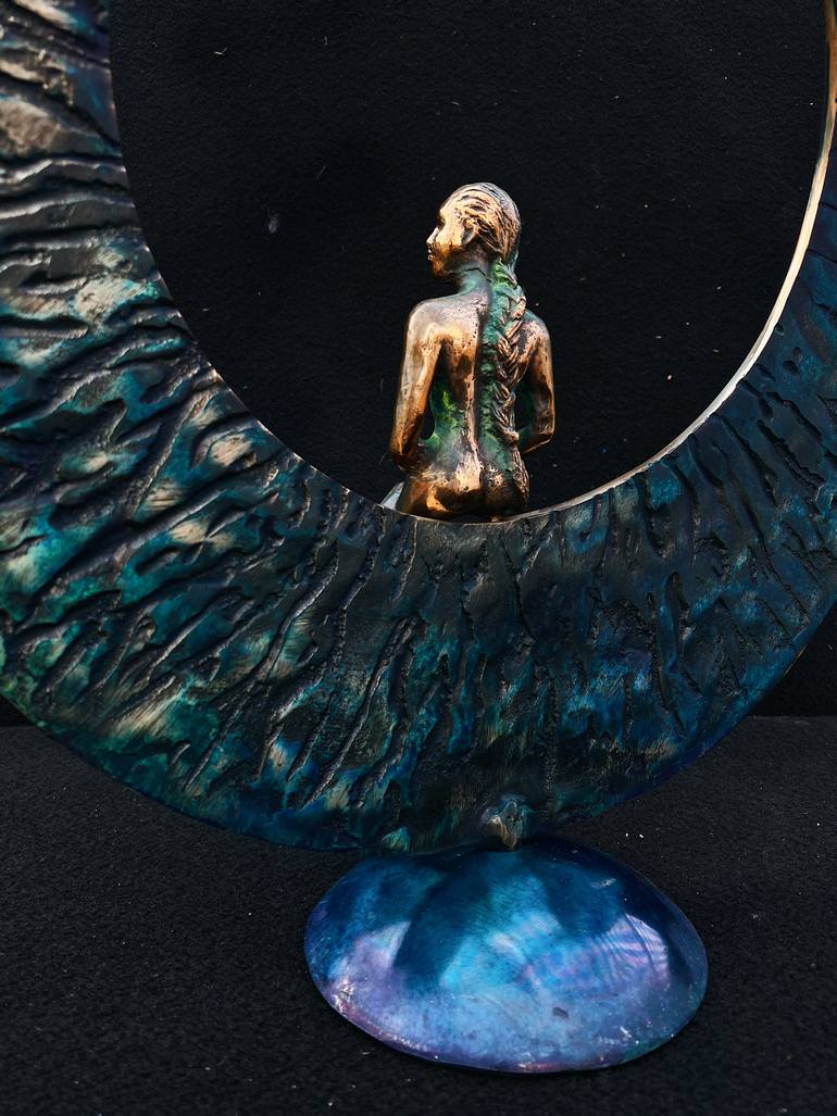 Original Figurative Body Sculpture by Guglielmo Ferraiola
