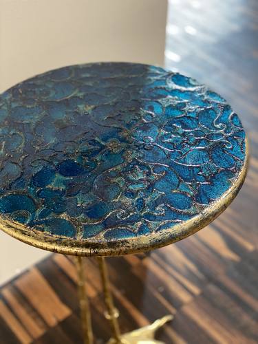 Table "Peacock" thumb