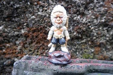 White monkey Sculpture  - Mini statue - Inspired  by characters of the Hindu epic Ramayana thumb