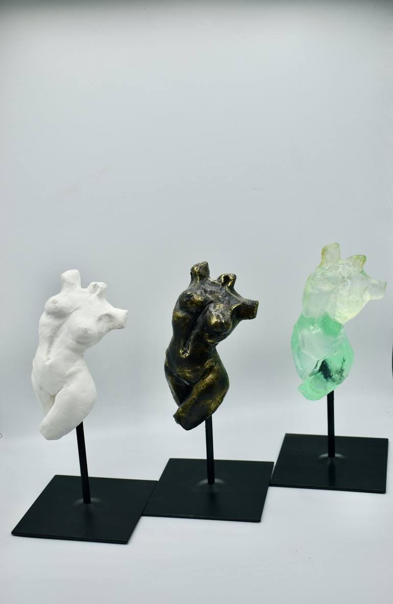Original Body Sculpture by Shlomit Saar Cohen