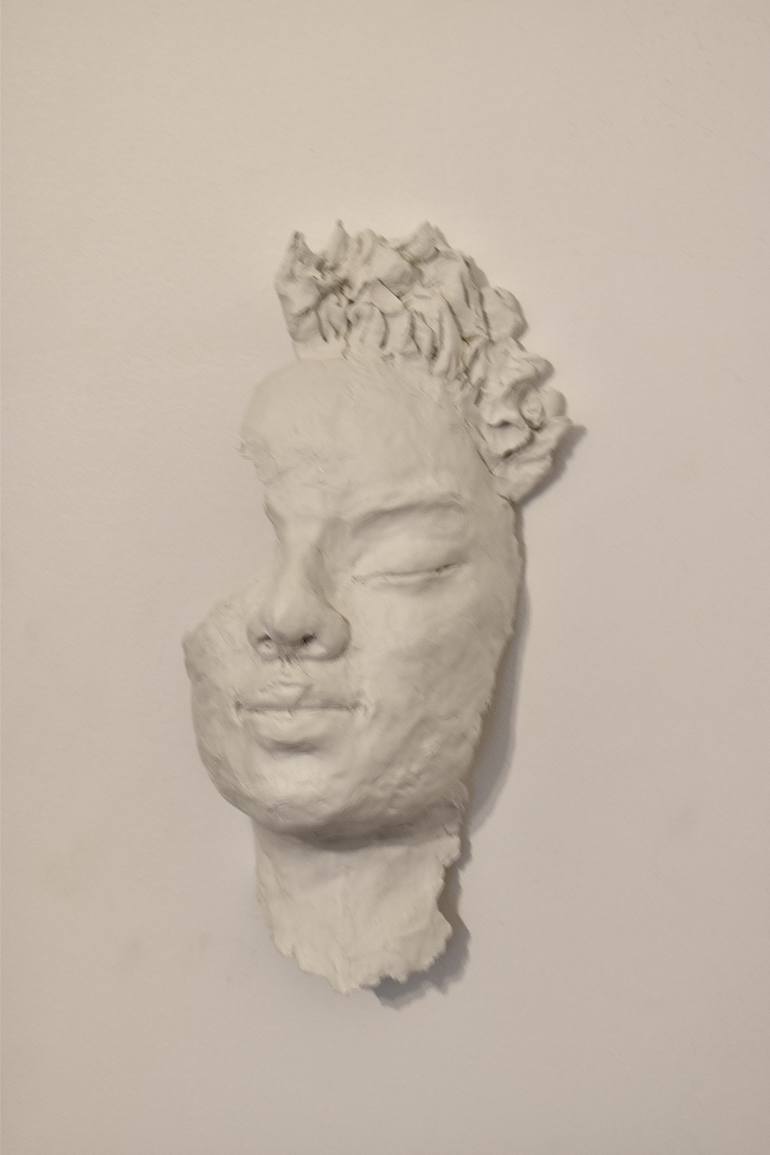 Original Women Sculpture by Shlomit Saar Cohen