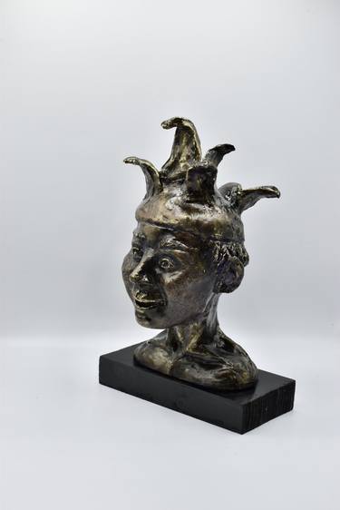 Original People Sculpture by Shlomit Saar Cohen