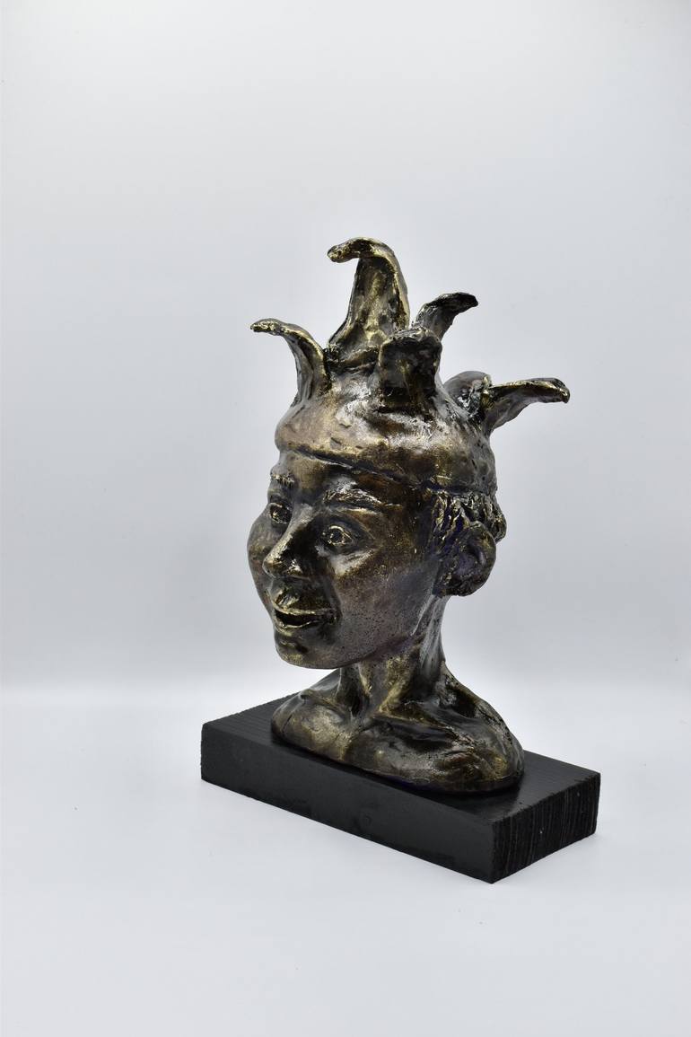 Original Figurative People Sculpture by Shlomit Saar Cohen