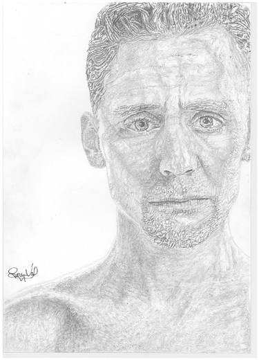 TOM HIDDLESTON PORTRAIT thumb