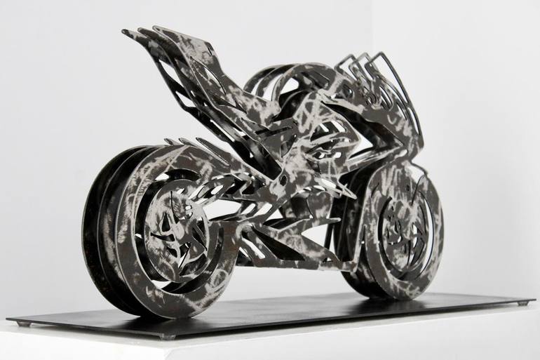 Original Realism Motorbike Sculpture by Lea Poncharal
