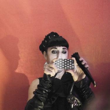 Rossy de Palma and smartphone #1 - Limited Edition of 13 thumb