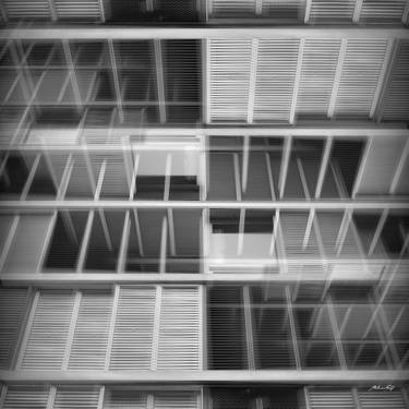 Lausanne Building (BW) thumb