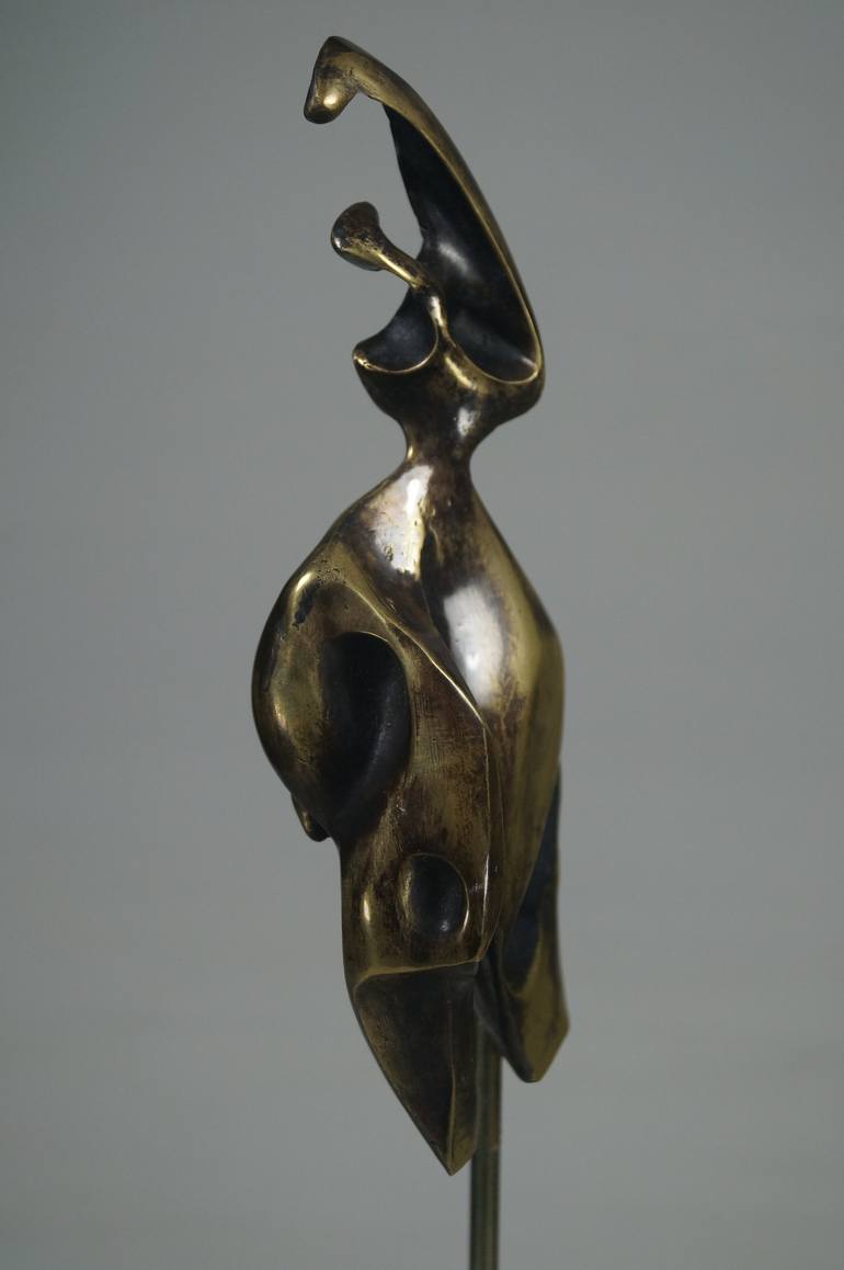 Original Conceptual Women Sculpture by vincenzo bertolini