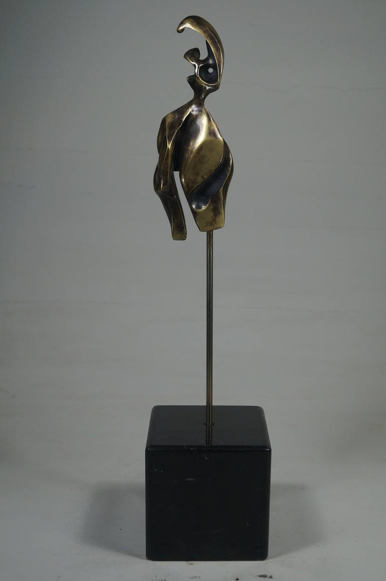 Original Conceptual Women Sculpture by vincenzo bertolini