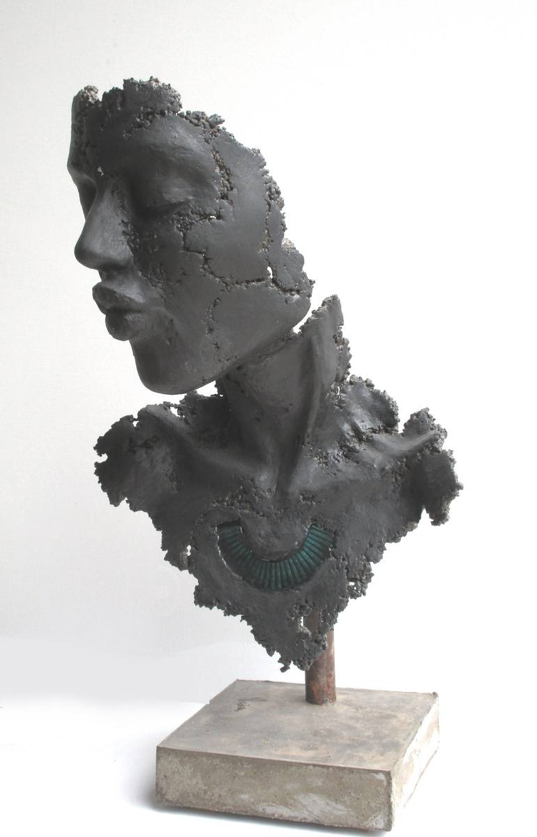 Original Love Sculpture by jean-yves verne