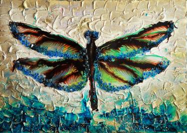 The wings of a dragonfly shimmer in the sun. 3D Resin art thumb