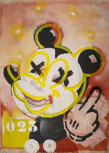 #23 Mickey smiling yellow thumb