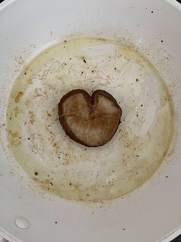 Heart-shaped Shiitake mushroom - cooked thumb