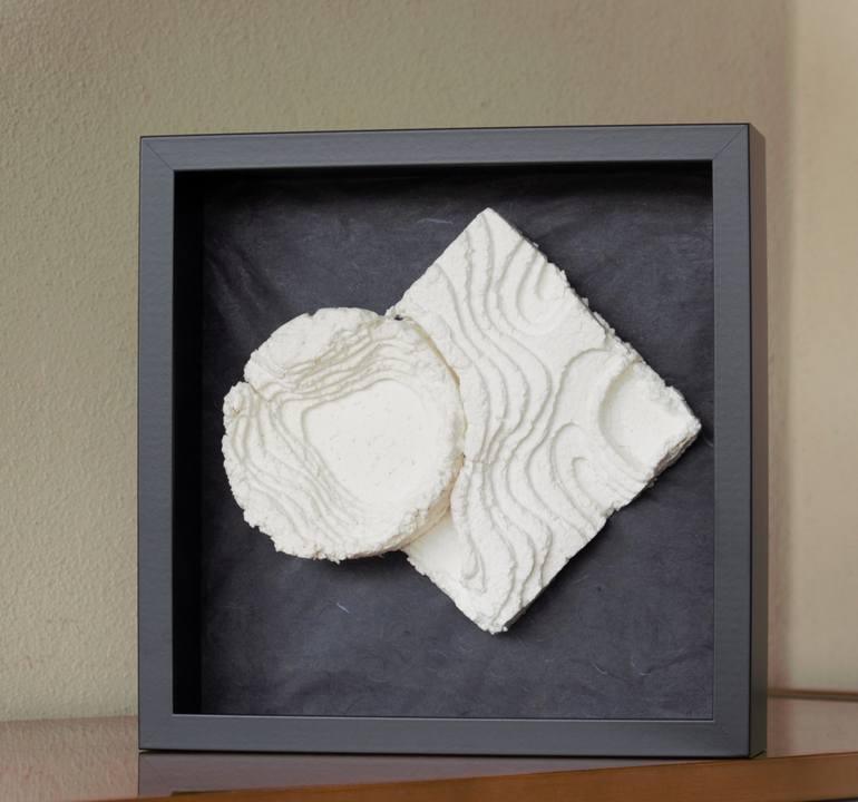 Original Black & White Abstract Sculpture by Giovanna Antoci