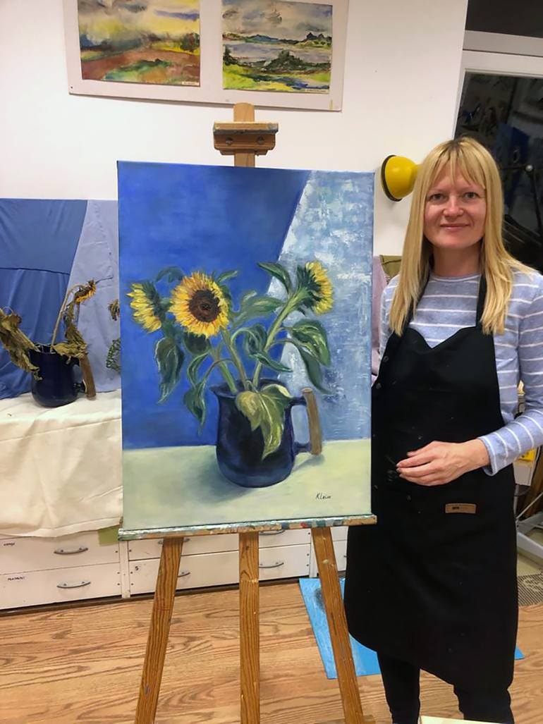 Original Realism Floral Painting by Svetlana Klaise