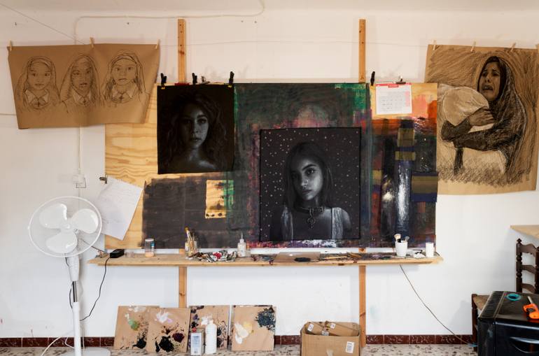 Original Contemporary Women Painting by José Gislero