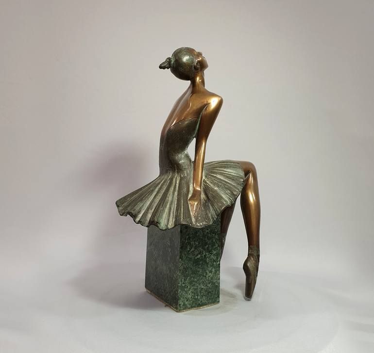 Original Figurative Performing Arts Sculpture by Alex Radionov