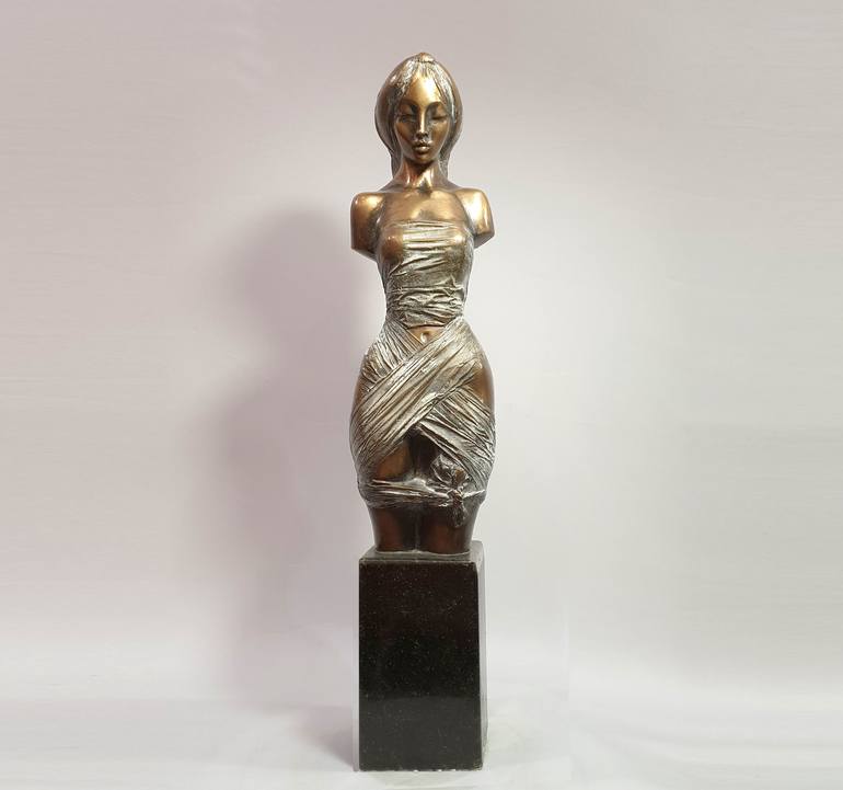 Original Women Sculpture by Alex Radionov
