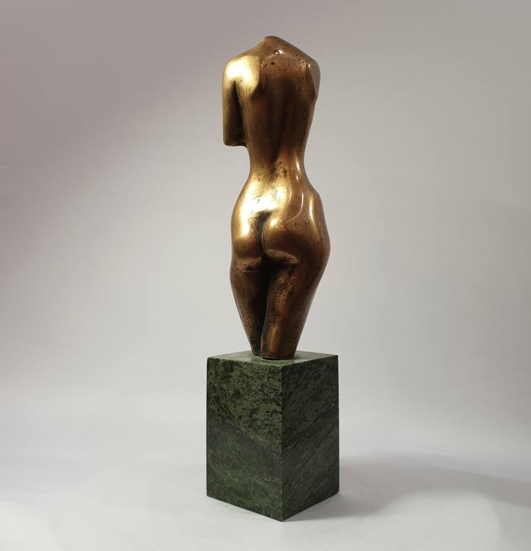 Original Figurative Body Sculpture by Alex Radionov
