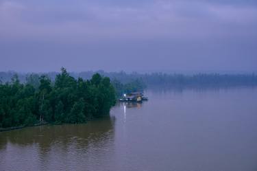 Houseboat in Keremor thumb