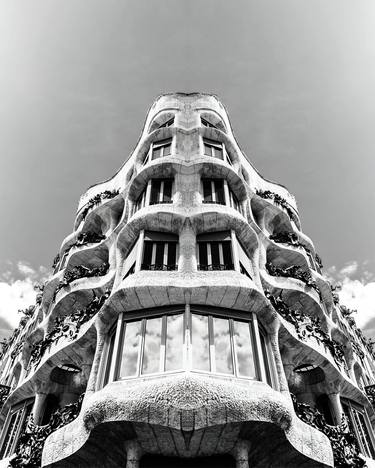 Barcelona 3 symmetry, collection, black and white, bw, set thumb