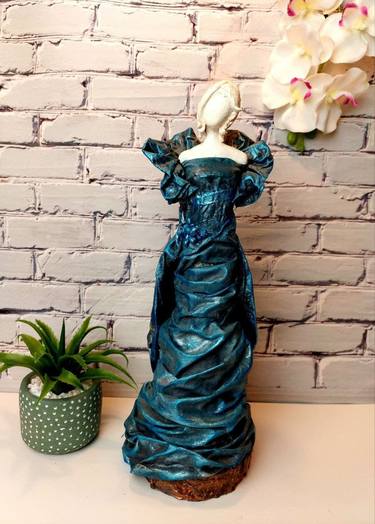 Powertex sculpture "Lady B" Handmade sculpture from Powertex Exclusive statuette for Collectors and for gift Handcrafted beautiful figurine thumb