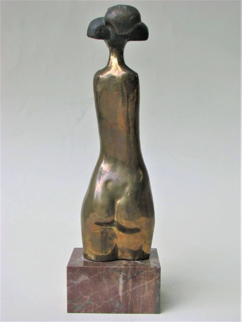 Original Figurative Women Sculpture by Antoni Maslyk