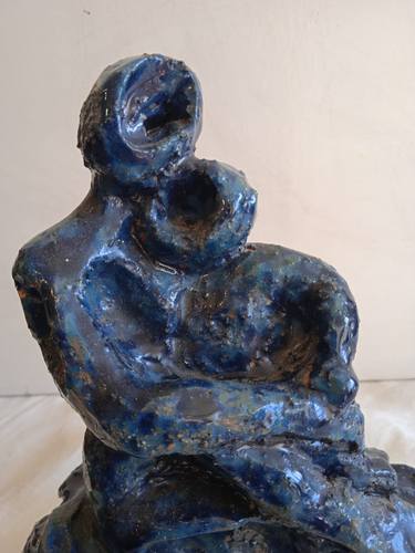Mother and child in blue thumb