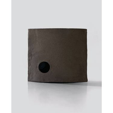 Black Mountain Object / Vase thumb