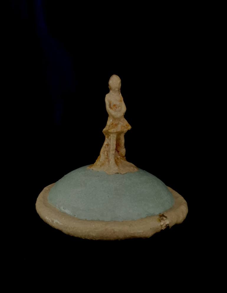 Original Figurative Women Sculpture by Anna Maria Heinreich