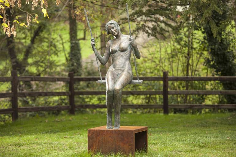 Original Women Sculpture by Leonardo Lucchi