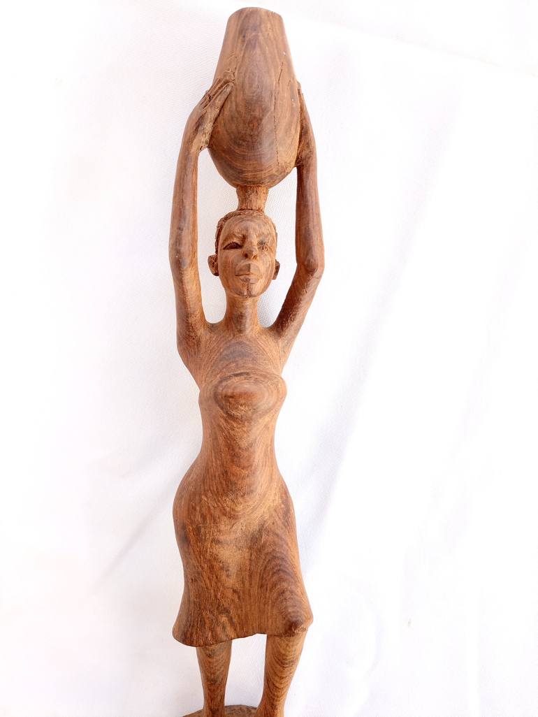 Original Art Deco Women Sculpture by Jafeth Moiane