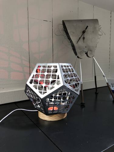 Steel dodecahedron shadow lamp lattice pattern thumb