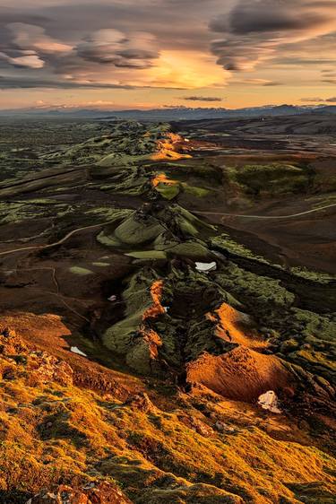 Lakagígar craters at sunset, Iceland thumb