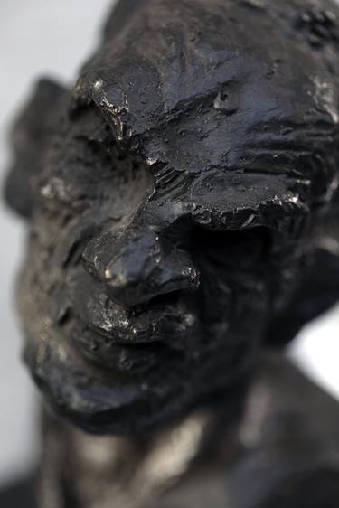 Original Figurative Men Sculpture by Val Kan