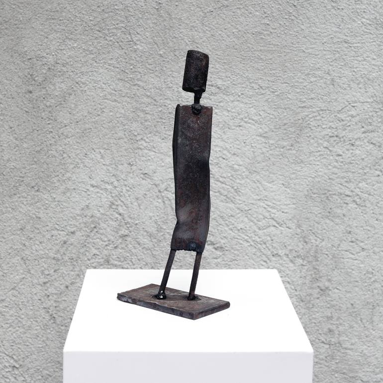 Original Minimalism People Sculpture by Val Kan