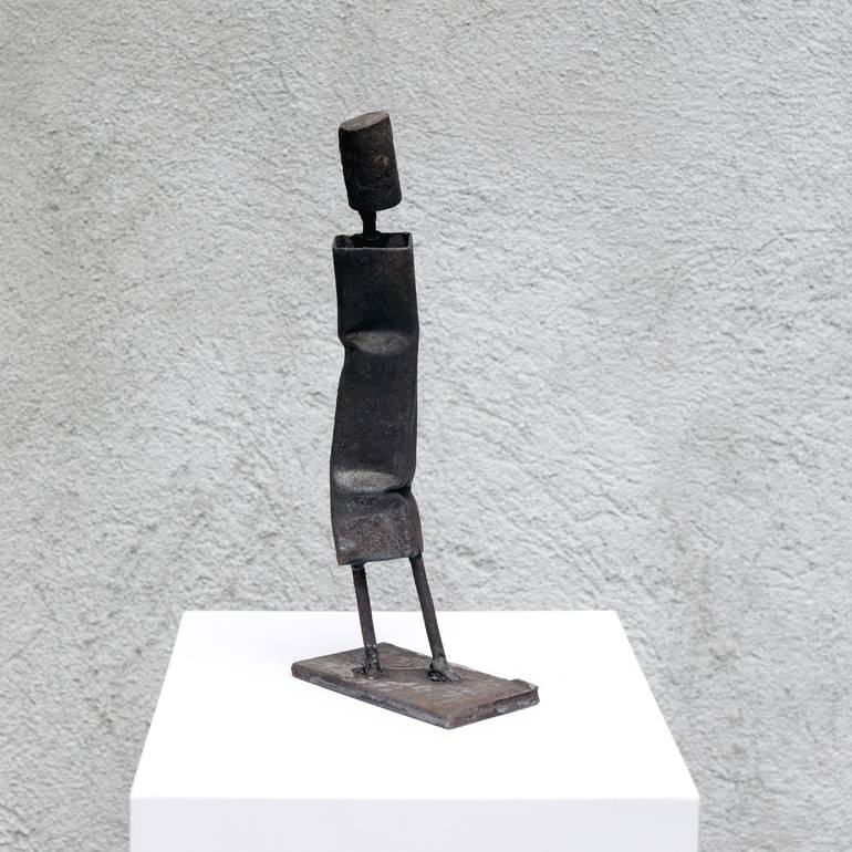 Original Minimalism People Sculpture by Val Kan