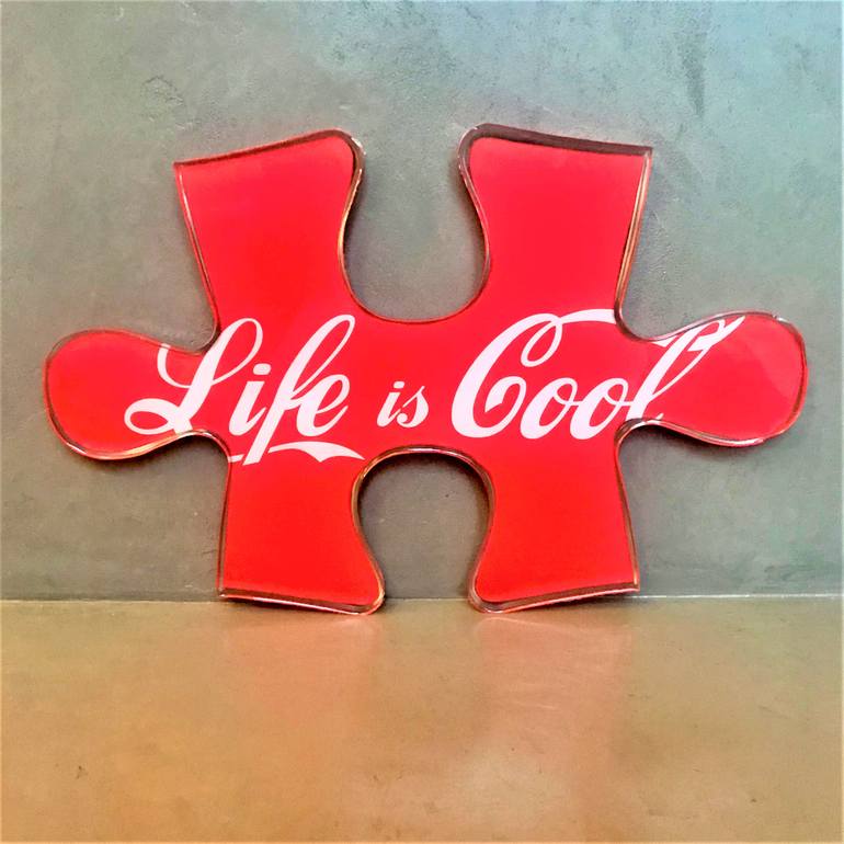 Original Contemporary Pop Culture/Celebrity Sculpture by Art-Cade Bites