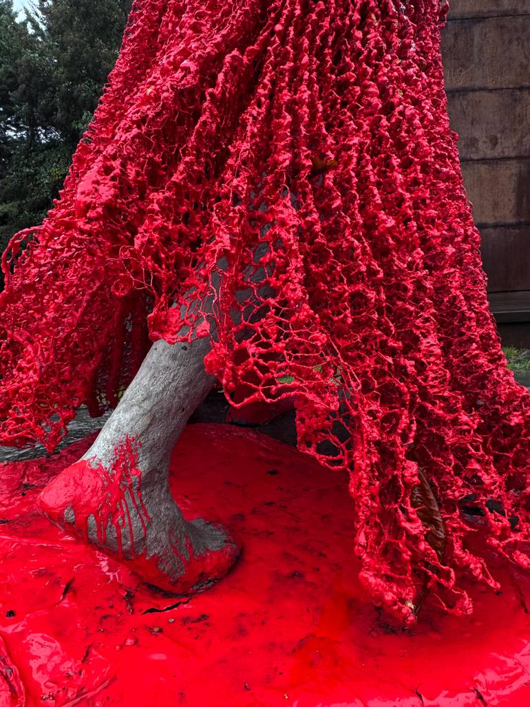 Original Figurative Body Sculpture by Olga Andrino