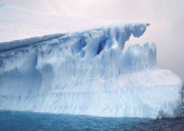 Imagine Antarctica | The Endeavour thumb
