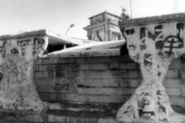 The Berlin Wall thumb