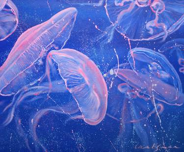 Jellyfish underwater life thumb