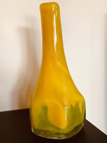 Lemon Scent Vase thumb
