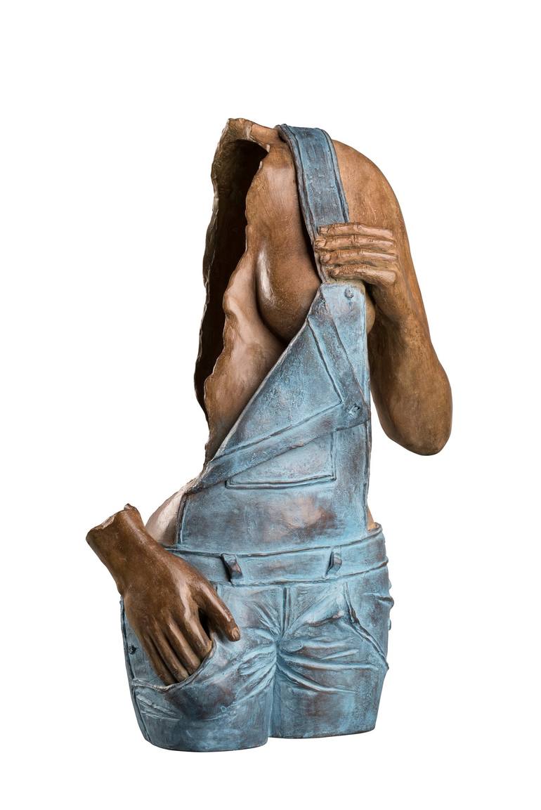 Original Figurative Women Sculpture by Philippe CRIVELLI